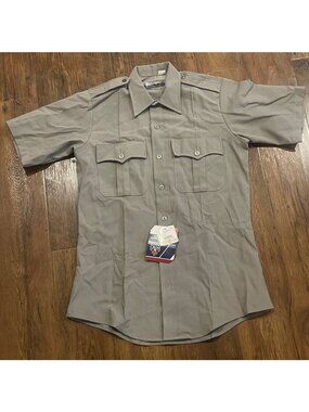 NWT Flying Cross Men’s Deluxe Tropical SS Shirt Small Nickel Grey 95R66
